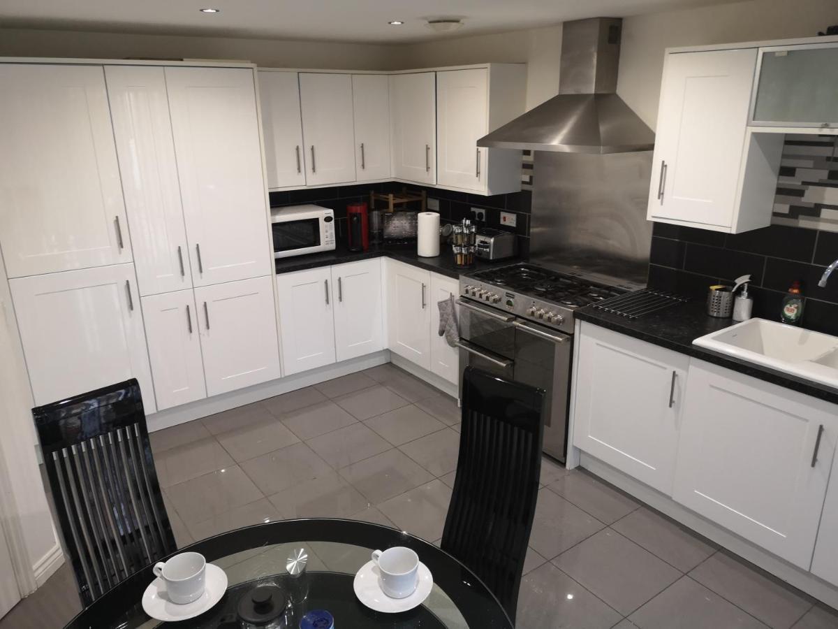 Nightingale Gardens - 4 Bed Detached House - Manchester 아파트 외부 사진