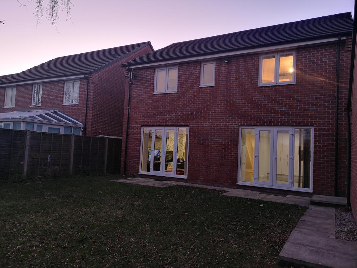 Nightingale Gardens - 4 Bed Detached House - Manchester 아파트 외부 사진